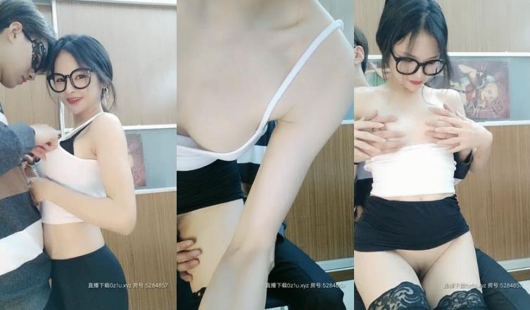 无水印00后软萌小萝莉约小帅哥啪啪,身材娇小玲珑有致,粉嫩酥胸鲍鱼水多冒白浆,声音嗲娇滴滴惹人爱怜又风骚真尤物