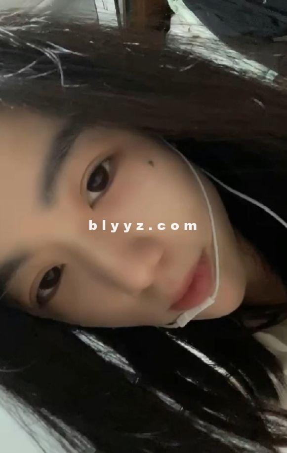 抖音甜美女大学生欣梦然与人礻果聊视频遭流出 6V/4.89G